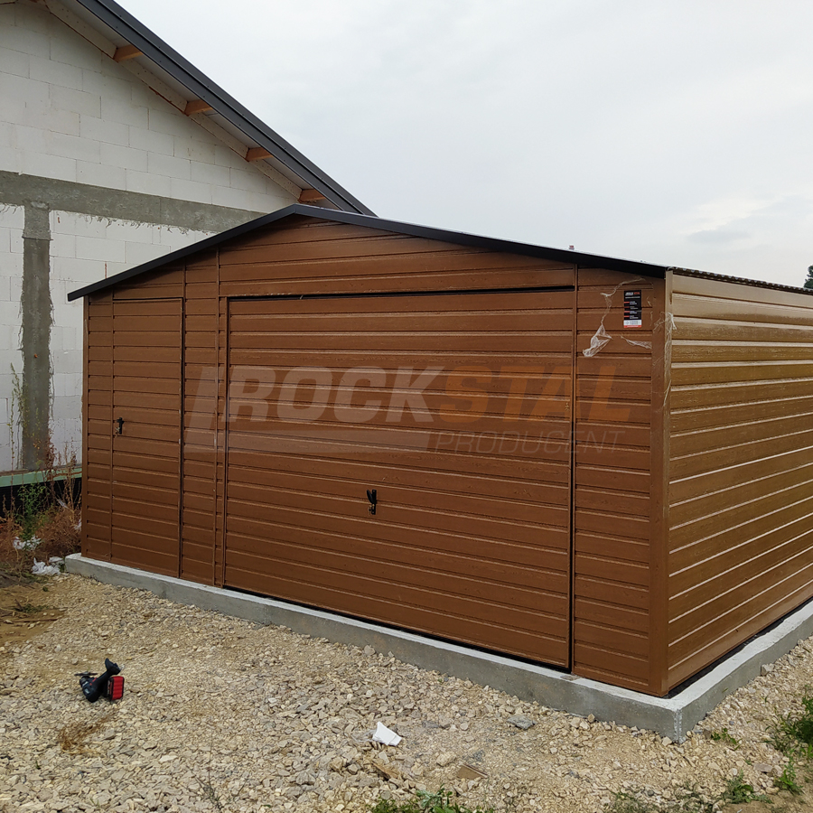 Garaż blaszany - 5x5 m - drewnopodobny