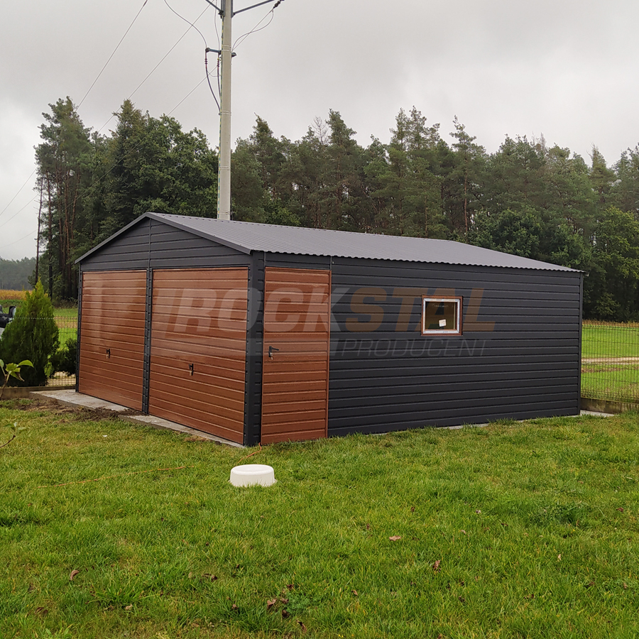 Drewnopodobny garaż blaszany 6x6 m + 2 bramy uchylne - obrazek 3