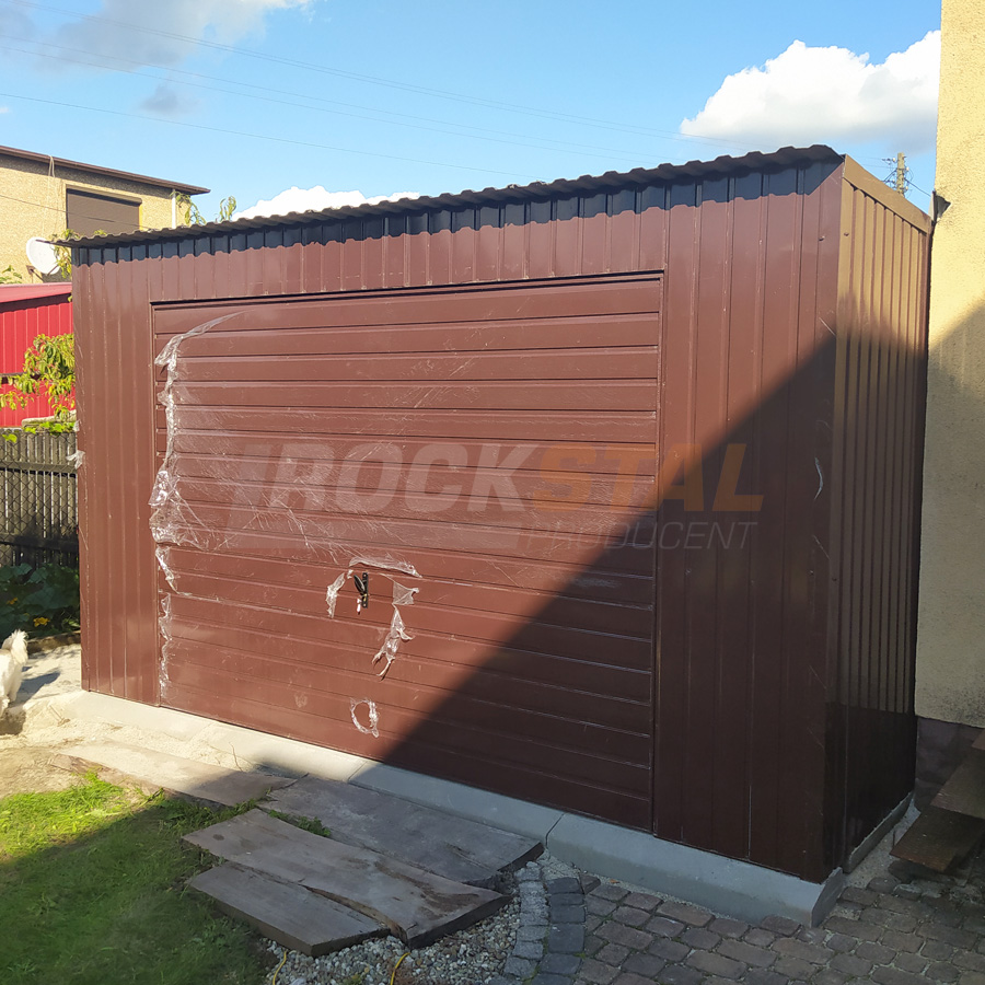 Garaż blaszany 4x6 m w kolorze RAL 8017 połysk